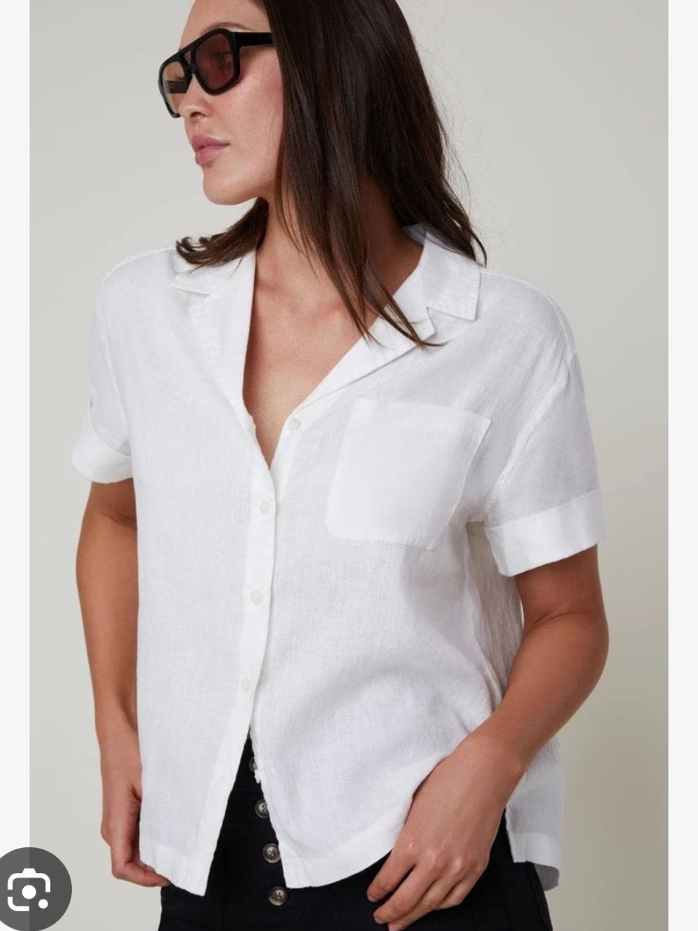 L.L. Bean White Short-Sleeve Linen Button-Down Shirt Top Blouse Resort CLASSIC